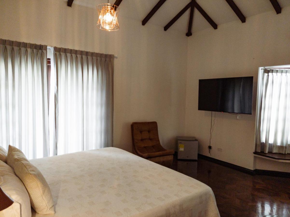 Hotel Boutique La Casa De Piedra Калі Екстер'єр фото