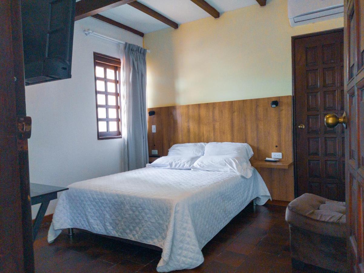 Hotel Boutique La Casa De Piedra Калі Екстер'єр фото