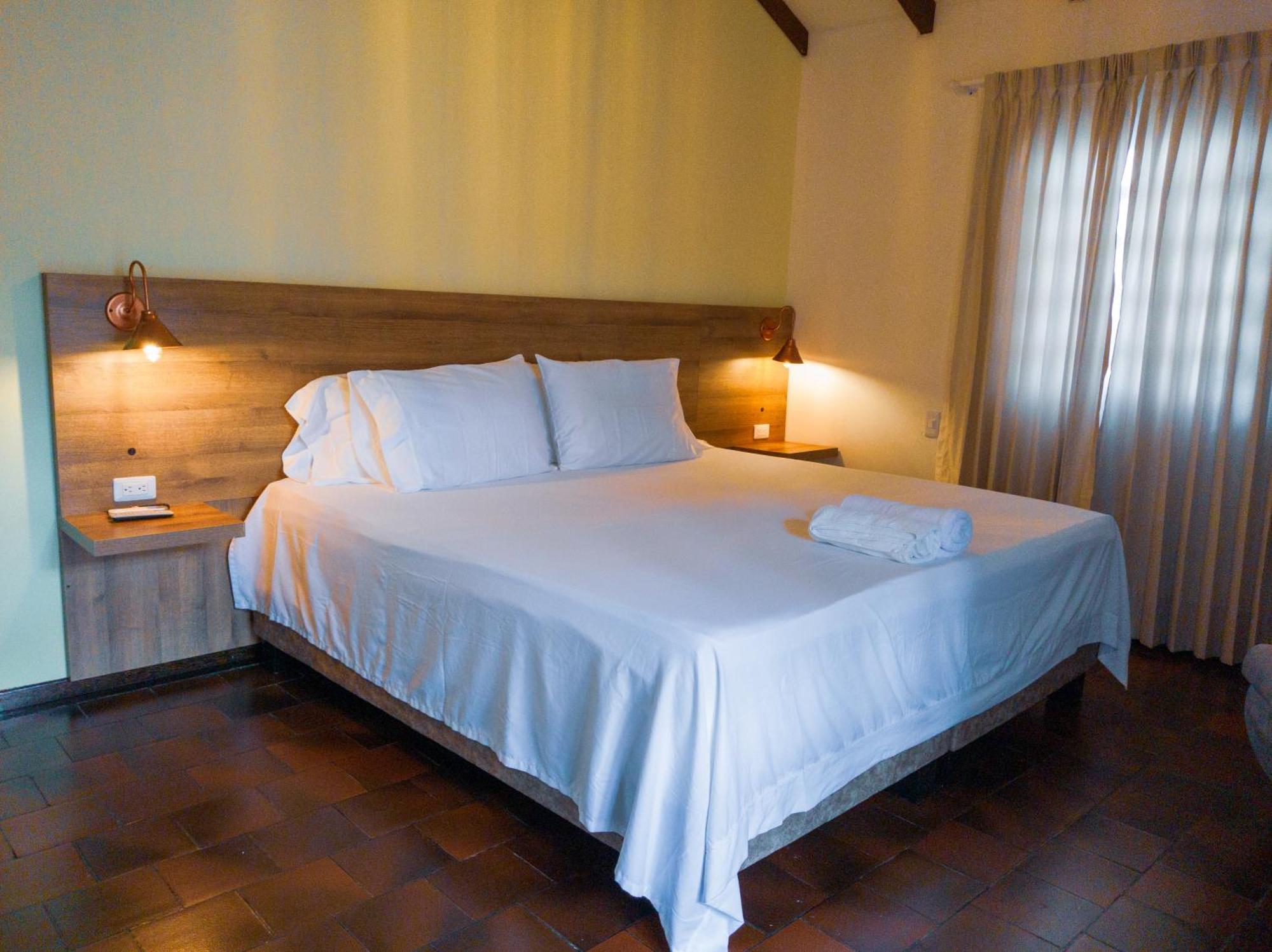 Hotel Boutique La Casa De Piedra Калі Екстер'єр фото